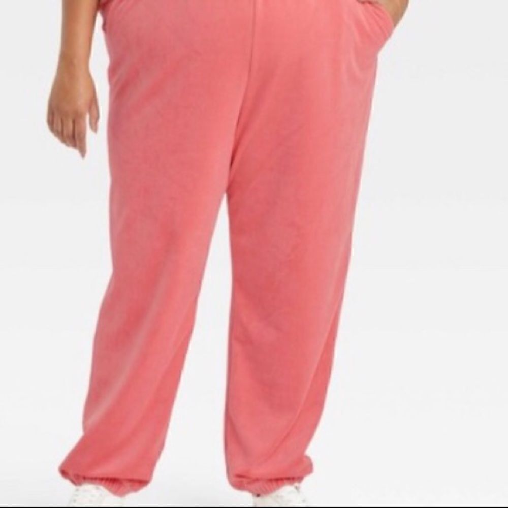 Ava & Viv High-Rise Relaxed Velour Joggers 2X